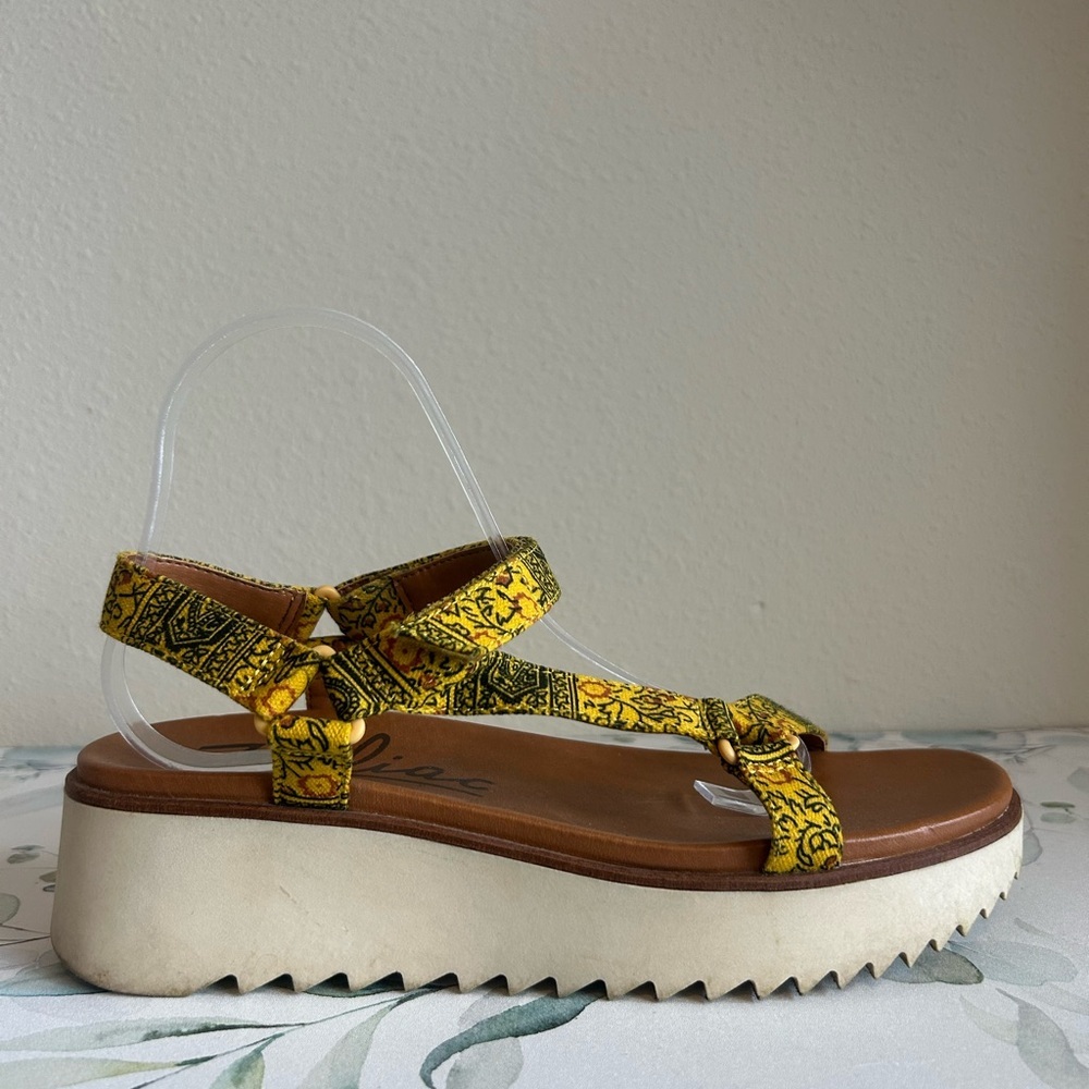 Zodiac Bria Sport Sandals